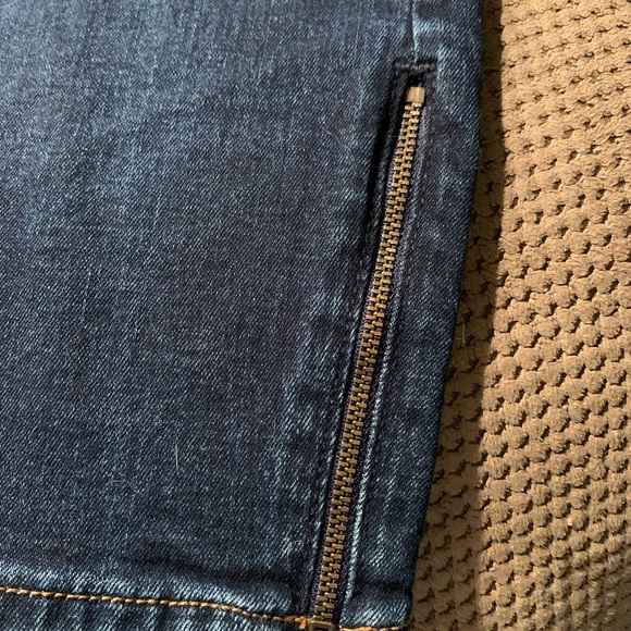 Old Navy Size 12 Regular Rockstar Jeans - Picture 3 of 3